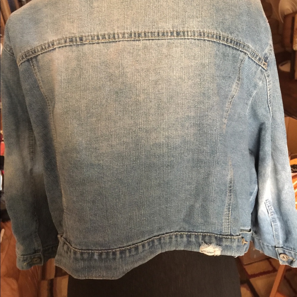 Jean jacket - Picture 2 of 3